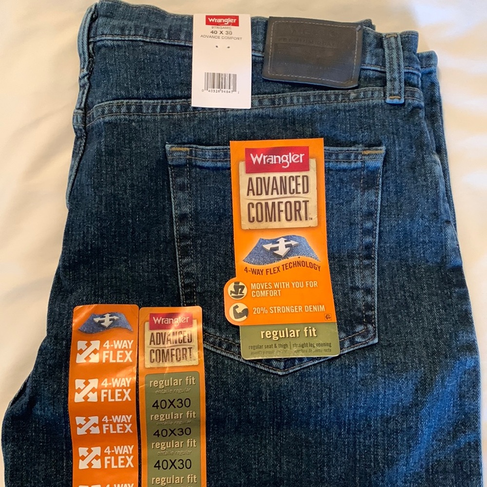 Wrangler Regular Fit Jeans NWT Size 40 x 30 Advanced Comfort